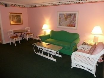 Lilac Tree Suites Mackinac Island Esterno foto